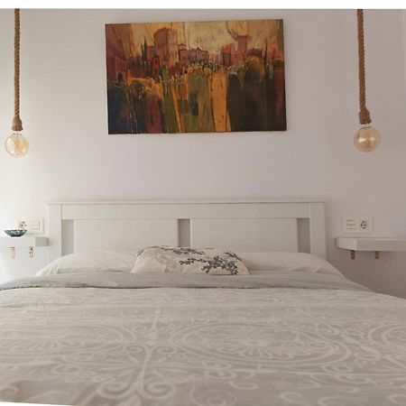 Apartamento Mariana กรานาดา ภายนอก รูปภาพ